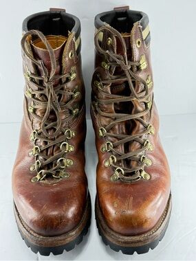 Vibram Brown Leather Lace-Up Hiking Boots with Brass Eyelets